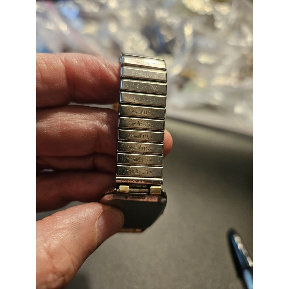 Vintage GRUEN VERI-THIN Flex Band Gold Filled Watch (599) - Picture 6 of 9